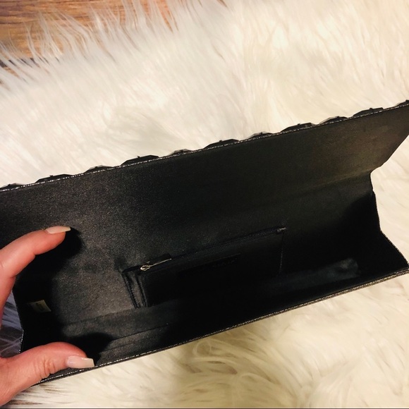 NWOT White House Black Market Black clutch handbag - Picture 4 of 6